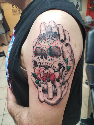 Tattoo Shop «Twisted Tattoo & Body Piercing», reviews and photos, 4168 N Elston Ave, Chicago, IL 60618, USA