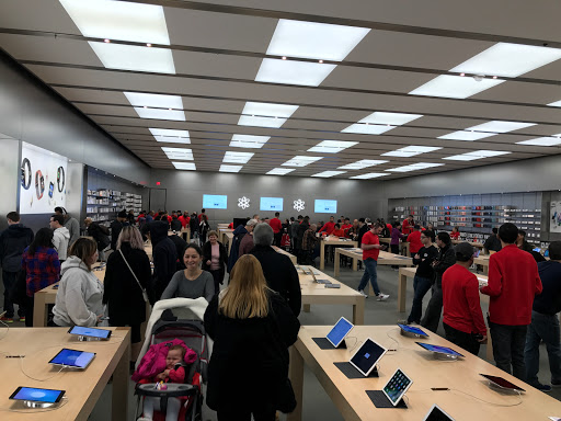 Computer Store «Apple Garden State Plaza», reviews and photos, 1 Garden State Plaza Blvd, Paramus, NJ 07652, USA