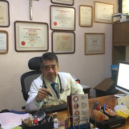 Dr. Miguel Angel Luna Calvo, Cardiólogo