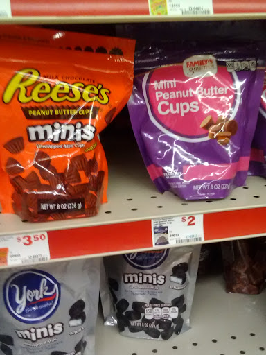 Dollar Store «FAMILY DOLLAR», reviews and photos, 135 W Central Ave, Lake Wales, FL 33853, USA