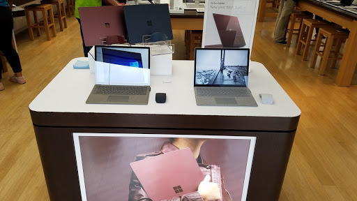 Computer Store «Microsoft Store - City Creek Center», reviews and photos, 51 Main St #145, Salt Lake City, UT 84111, USA