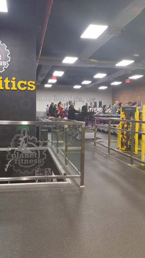 Gym «Planet Fitness», reviews and photos, 86-01 Roosevelt Ave, Queens, NY 11372, USA