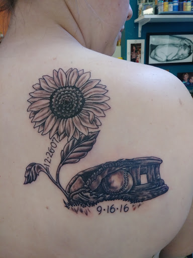 Tattoo Shop «Diamond Tattoo», reviews and photos, 16810 US-441 #506, Summerfield, FL 34491, USA