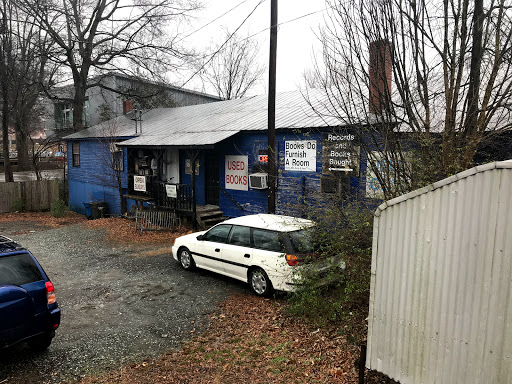Used Book Store «Books Do Furnish a Room», reviews and photos, 1809 W Markham Ave, Durham, NC 27705, USA