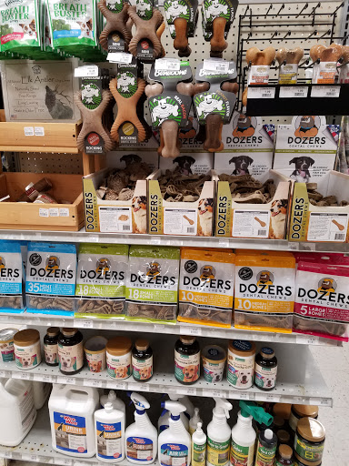 Tropical Fish Store «Pet Friendly Inc», reviews and photos, 845 Manitou Rd, Hilton, NY 14468, USA