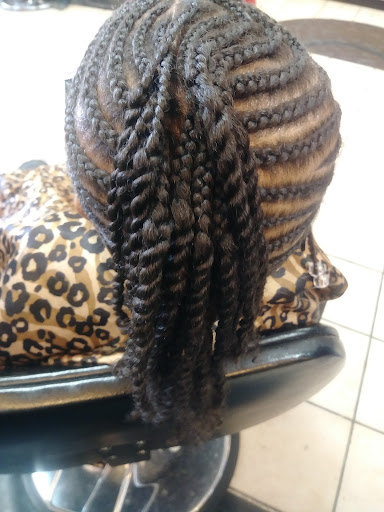 Beauty Salon «Salon Plaza District Heights», reviews and photos, 5614 Silver Hill Rd, District Heights, MD 20747, USA