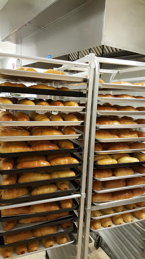 Donut Shop «Daylight Donuts», reviews and photos, 1105 Southview Ln #114, Tuscaloosa, AL 35405, USA