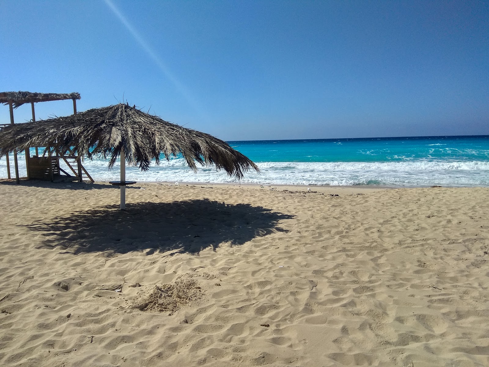 Fotografie cu Amwaj Beach - locul popular printre cunoscătorii de relaxare