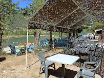 Atmosphère du Restaurant La paillote des 3 lacs à Rochebrune - n°2