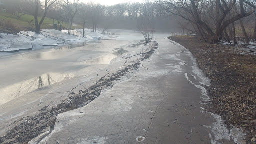 Park «Leo Leathers Park», reviews and photos, Buckingham Rd & Manor Ln, Mundelein, IL 60060, USA