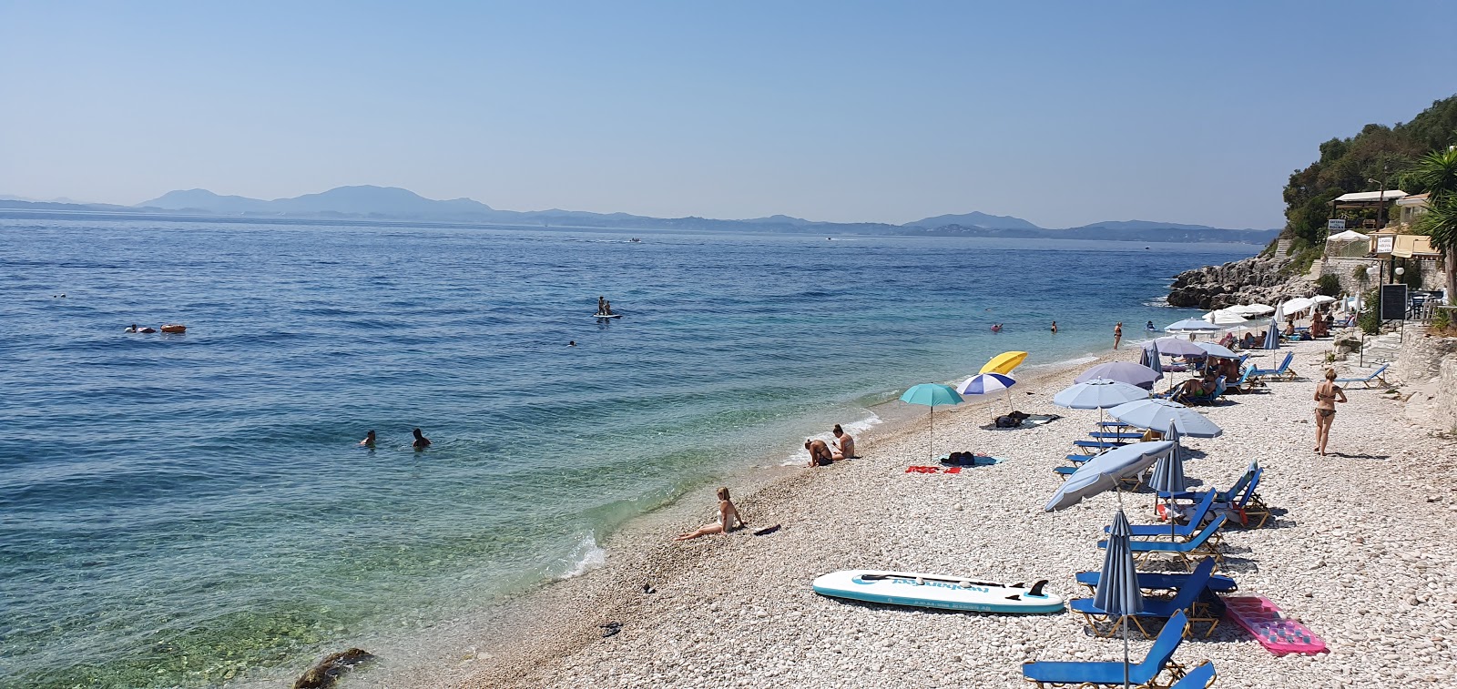 Kaminaki  beach'in fotoğrafı çok temiz temizlik seviyesi ile