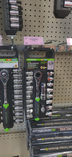 Hardware Store «Harbor Freight Tools», reviews and photos, 1440 W. O. Ezell Boulevard #700, Spartanburg, SC 29301, USA