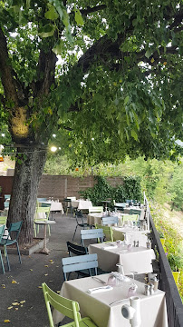 Atmosphère du Restaurant gastronomique Chez Le Pèr'Gras à Grenoble - n°13