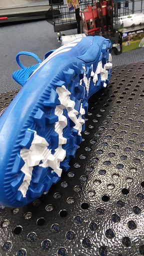 Sporting Goods Store «Big 5 Sporting Goods», reviews and photos, 11975 SW Canyon Rd, Beaverton, OR 97005, USA