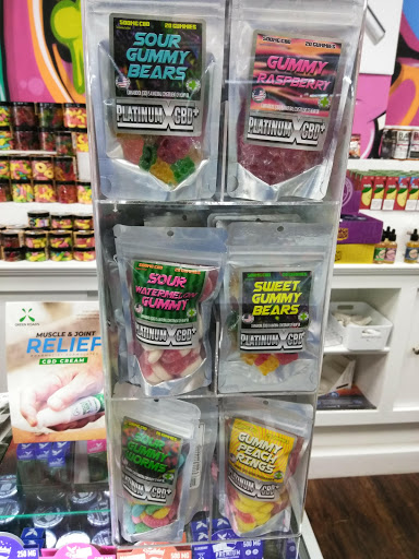 Tobacco Shop «201 Smoke Shop», reviews and photos, 90 W Palisade Ave, Englewood, NJ 07631, USA