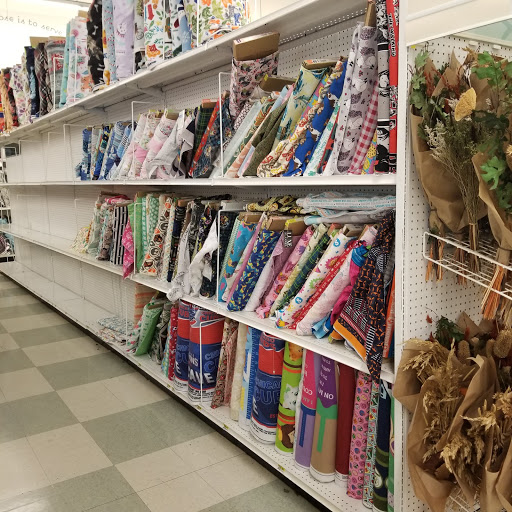 Fabric Store «Jo-Ann Fabrics and Crafts», reviews and photos, 714 Commons Dr, Geneva, IL 60134, USA