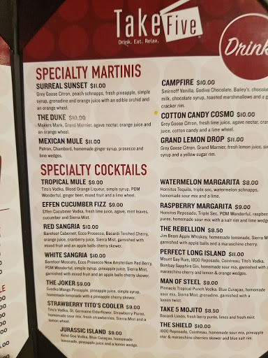 Movie Theater «Marcus Theatres Majestic Cinema of Omaha», reviews and photos, 14304 W Maple Rd, Omaha, NE 68164, USA