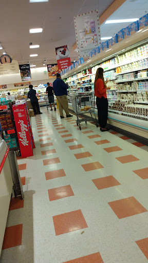 Grocery Store «Market Basket», reviews and photos, 460 Elm St, Manchester, NH 03101, USA