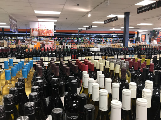 Liquor Store «Applejack Wine & Spirits», reviews and photos, 3320 Youngfield St, Wheat Ridge, CO 80033, USA