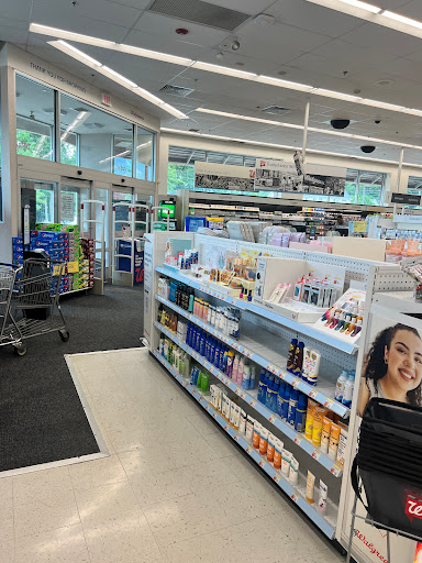 Drug Store «Walgreens», reviews and photos, 2920 Berlin Turnpike, Newington, CT 06111, USA