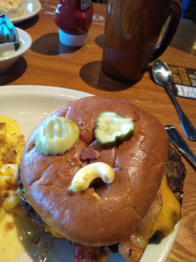 American Restaurant «Cracker Barrel Old Country Store», reviews and photos, 2858 N Glenstone Ave, Springfield, MO 65803, USA