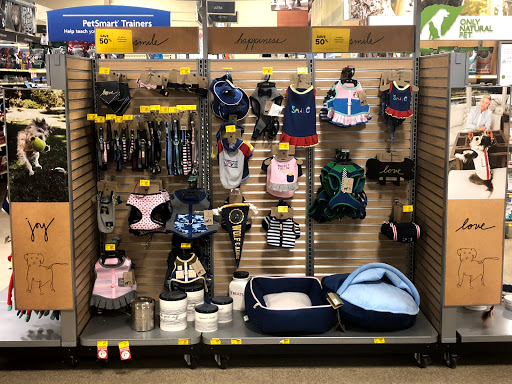 Pet Supply Store «PetSmart», reviews and photos, 12483 Limonite Ave, Mira Loma, CA 91752, USA