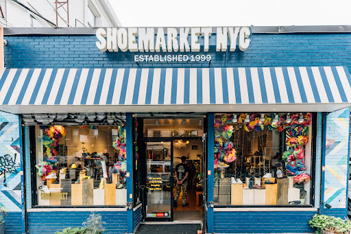 Shoe Market, 160 N 6th St, Brooklyn, NY 11211, USA, 