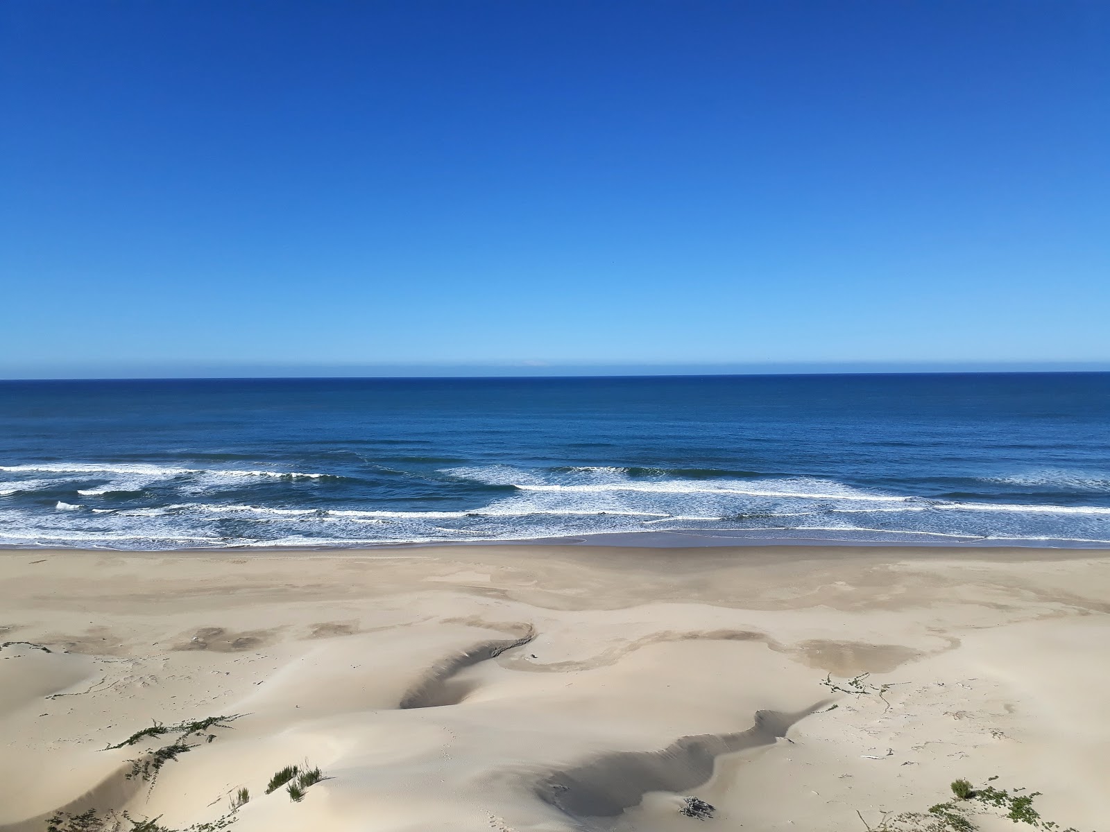 Fotografie cu Igoda beach cu drept și lung