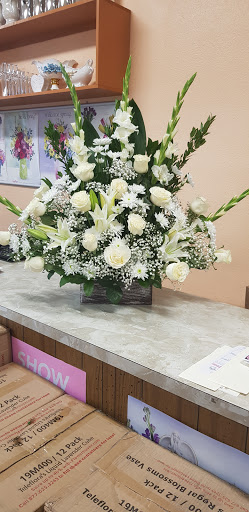 Florist «Canoga Park Florist», reviews and photos, 7144 Owensmouth Ave, Canoga Park, CA 91303, USA
