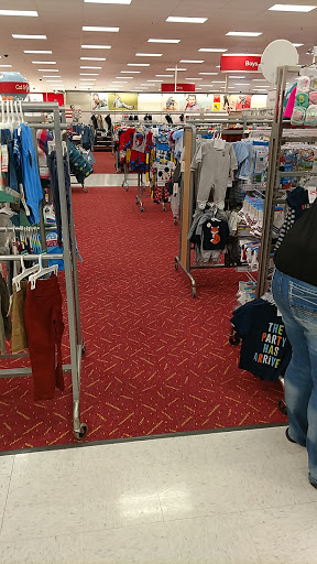 Department Store «Target», reviews and photos, 3255 Owen Rd, Fenton, MI 48430, USA