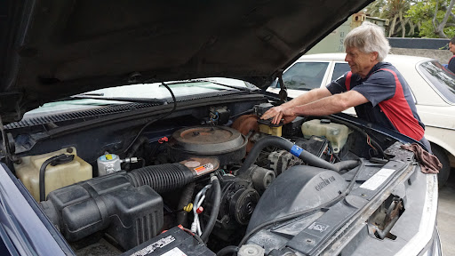 Auto Repair Shop «HB Auto & AC», reviews and photos, 7332 Autopark Dr, Huntington Beach, CA 92648, USA