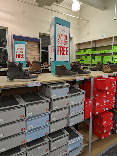 Shoe Store «Rack Room Shoes», reviews and photos, 7600 N 10th St Ste 600B, McAllen, TX 78504, USA