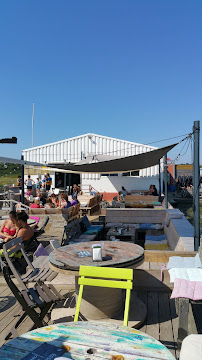 Atmosphère du Bar-restaurant à huîtres La Cabane à Brem-sur-Mer - n°12