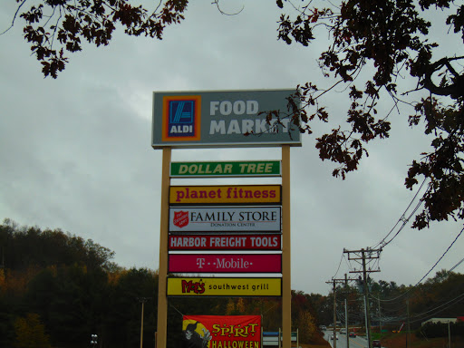 Supermarket «ALDI», reviews and photos, 728 Hartford Pike, Dayville, CT 06241, USA