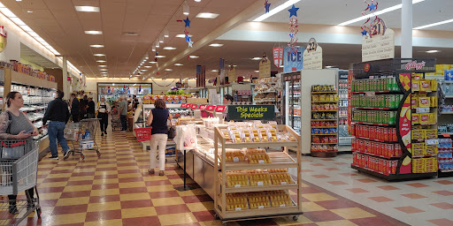 Grocery Store «Market Basket», reviews and photos, 139 Endicott St, Danvers, MA 01923, USA