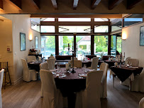 Atmosphère du Restaurant La Piscine à Saint-Jorioz - n°3