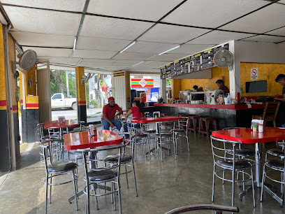 Tacos & Grill El Tío Carranza - C. Tetuan 22, Zona Centro, 79090 Cd Valles, S.L.P., Mexico