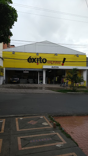 Tiendas para comprar pantalones cortos mujer Bucaramanga