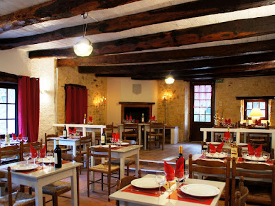 Auberge de Vezou à Gavaudun