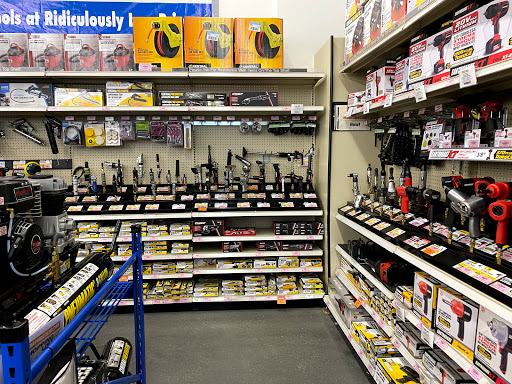 Hardware Store «Harbor Freight Tools», reviews and photos, 1317 E Osceola Pkwy, Kissimmee, FL 34744, USA