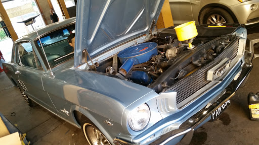 Tire Shop «River Oaks Firestone», reviews and photos, 3701 Westheimer Rd, Houston, TX 77027, USA