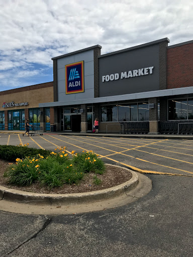 Supermarket «ALDI», reviews and photos, 761 E Dundee Rd, Palatine, IL 60074, USA