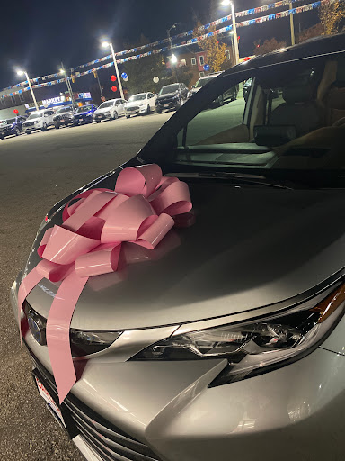 Toyota Dealer «DARCARS Toyota Baltimore», reviews and photos, 6007 Eastern Ave, Baltimore, MD 21224, USA