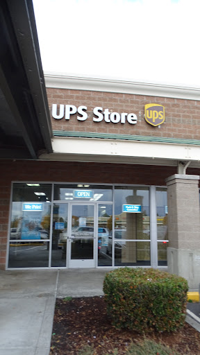 Shipping and Mailing Service «The UPS Store», reviews and photos, 126 SW 148th St c100, Burien, WA 98166, USA