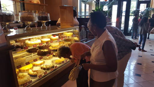 Shopping Mall «Galleria Specialty Mall», reviews and photos, 1 Galleria Pkwy, Atlanta, GA 30339, USA