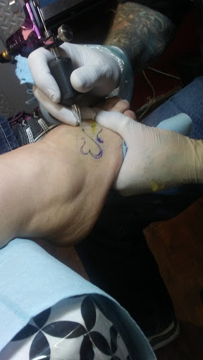 Tattoo Shop «Garfield Street Tattoo Co», reviews and photos, 405 Garfield St S, Tacoma, WA 98444, USA