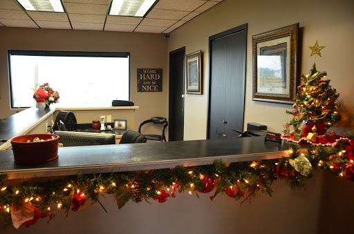 Auto Body Shop «Osteens Body Shop», reviews and photos, 321 Sequoya Dr, Hopkinsville, KY 42240, USA