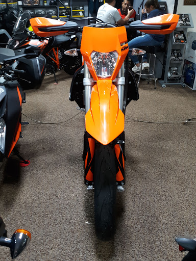 Motorcycle Dealer «Central Florida PowerSports», reviews and photos, 2575 N Orange Blossom Trail, Kissimmee, FL 34744, USA