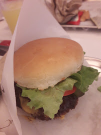 Cheeseburger du Restaurant de hamburgers Steak 'n Shake à Lyon - n°7