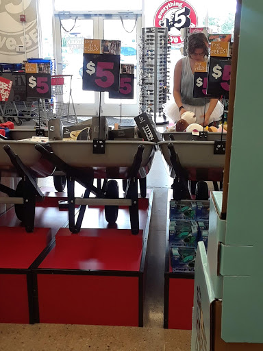 Shopping Mall «Creekside Commons Shopping Center», reviews and photos, Mentor Ave, Mentor, OH 44060, USA